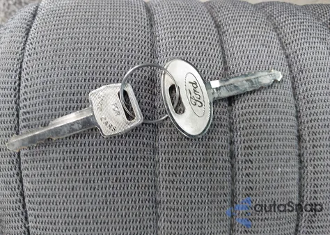 1992 Ford Mustang Lx из США, поврежденный, VIN 1FACP44E6NF168239